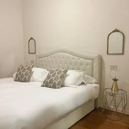 Scala Milano-palazzo Di Prestigio Apartamento