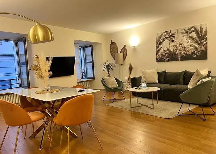 Scala Milano-palazzo Di Prestigio Milán